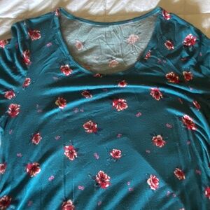 Floral Aglow large maternity half sleeve, side touched top tee